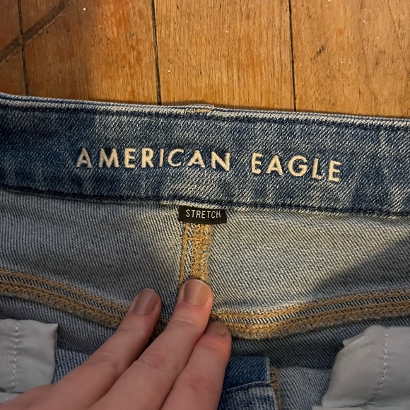 American Eagle high waisted jeans - Picture 3 of 4
